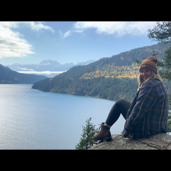 Meet your Posher, Christine - Picture 5 of 5